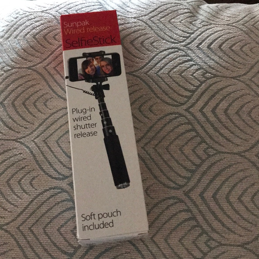Subpar Wired release Selfie Stick